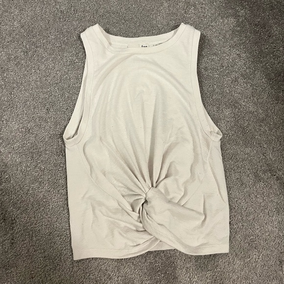 Aritzia White Tank Top - Picture 1 of 3